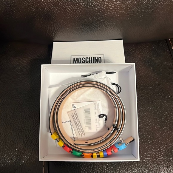 SALE!! Moschino multicolor rainbow letter logo buckle leather belt NWT - Picture 6 of 6